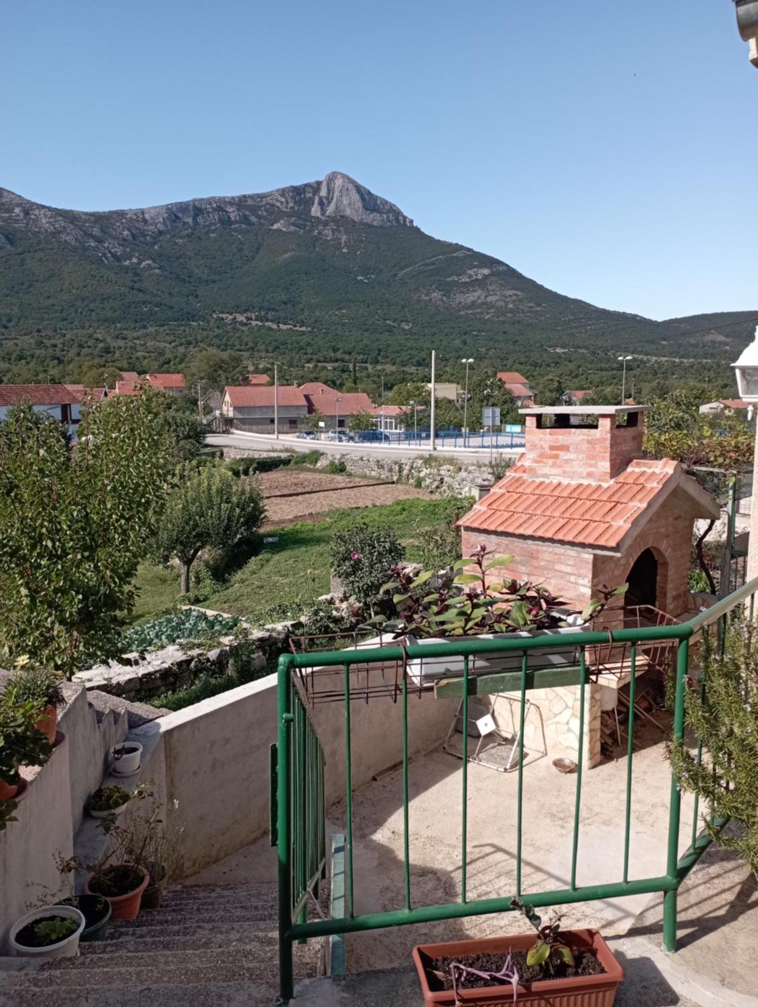 Luce Διαμέρισμα Kijevo Εξωτερικό φωτογραφία